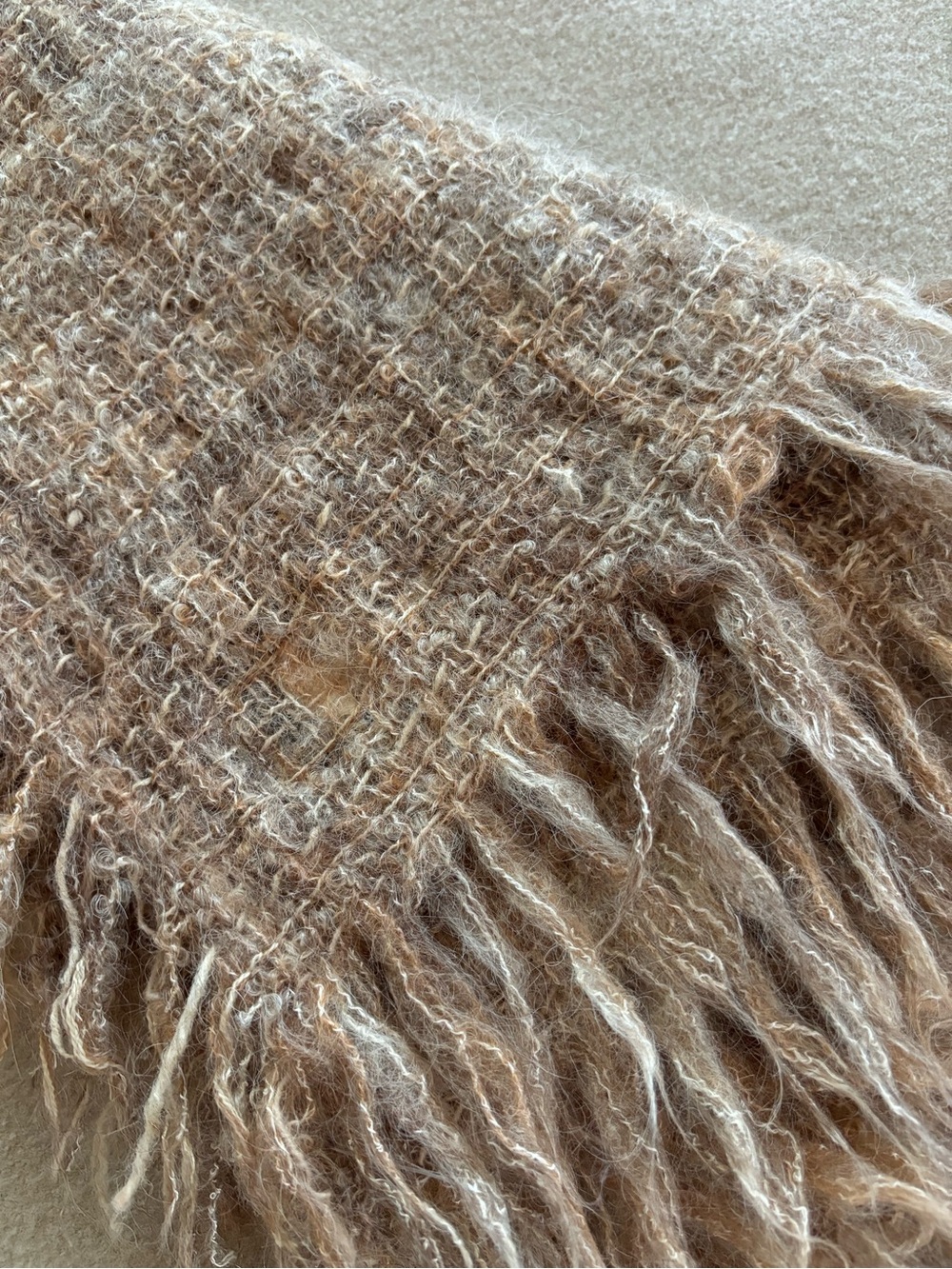 Vintage Handwoven Irish Mohair Throw - Picture 3 of 7